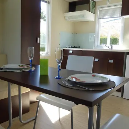 Mobil-home Avec Terrasse A Pour 3 Pers. - Api-1-52-605 Notre-Dame-de-Monts