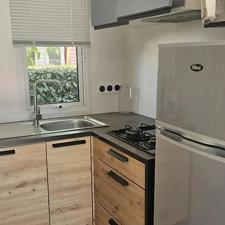 Mobil-home Avec Terrasse A Pour 3 Pers. - Api-1-52-605 Kemp