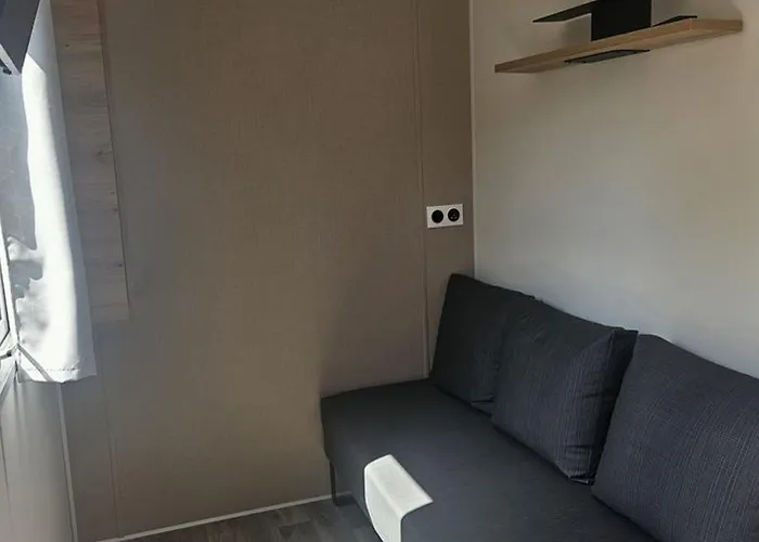 Mobil-home Avec Terrasse A Pour 3 Pers. - Api-1-52-605 营地 山地圣母村